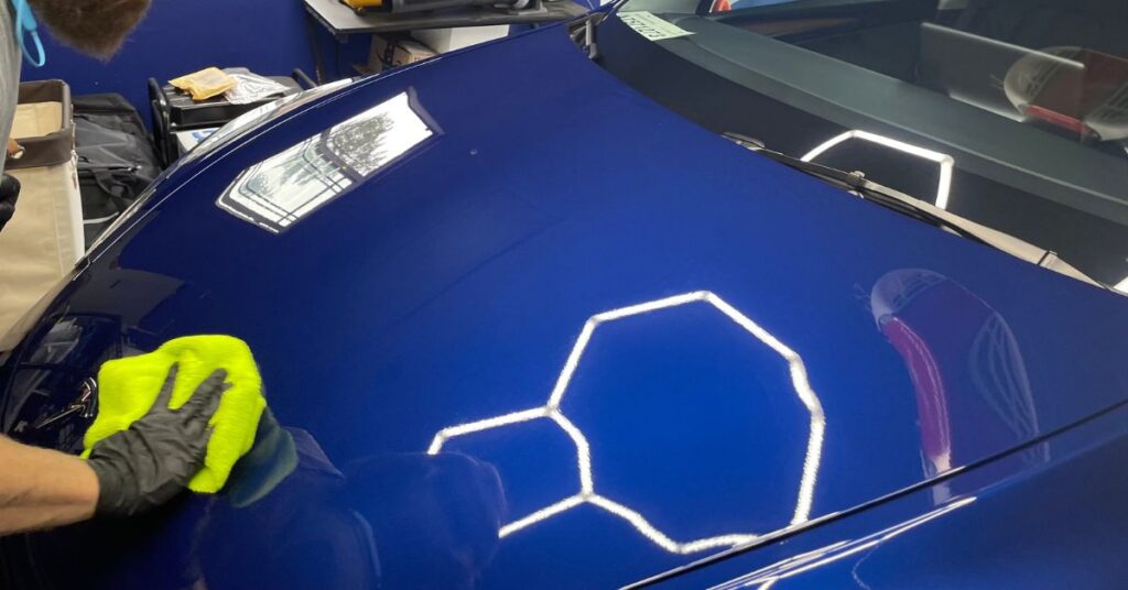 Pros and Cons of Mobile Detailing vs. Traditional Car Washes
